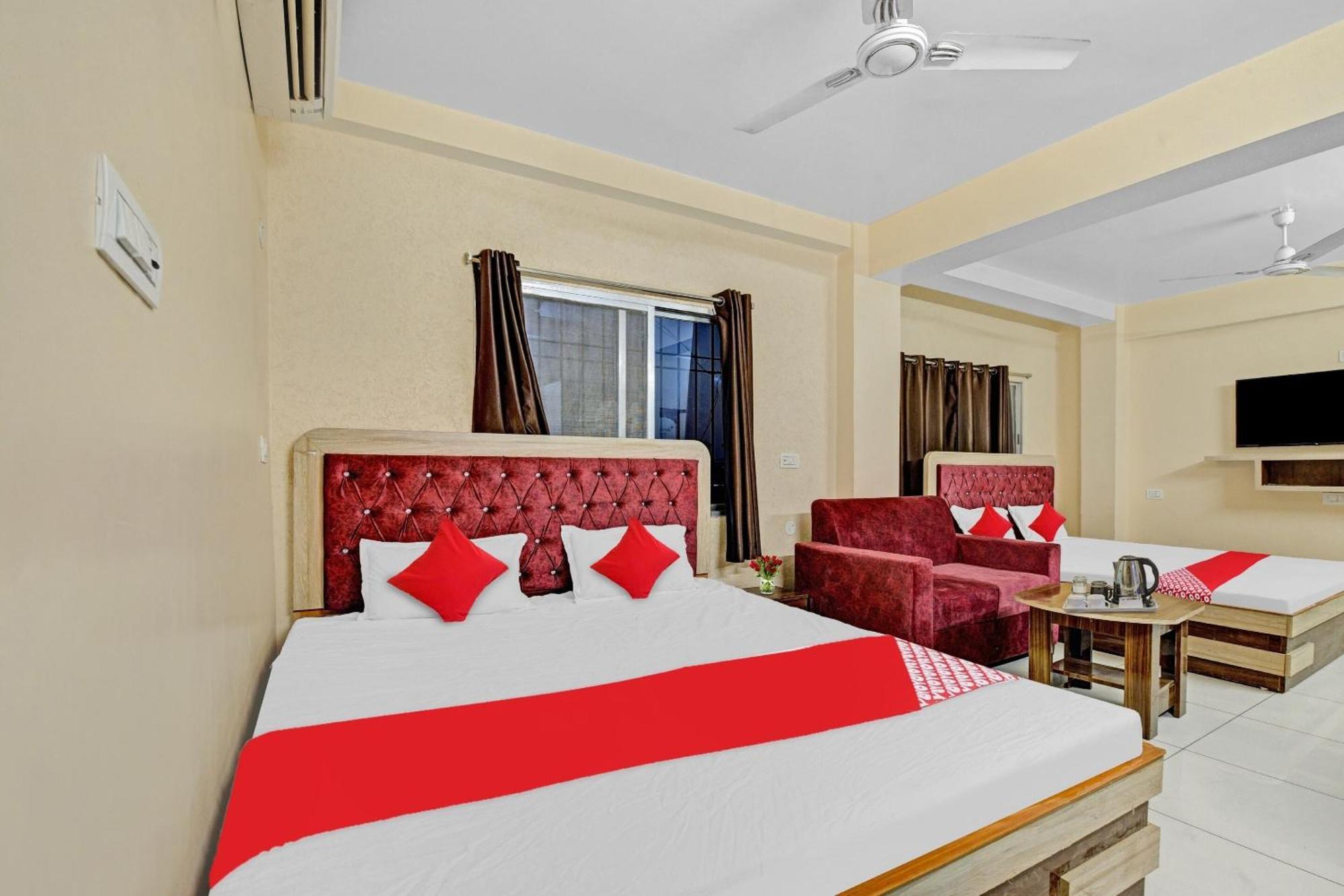 Hotel O Sri Jagarnath Banquet & Hotel Ranchi Bagian luar foto