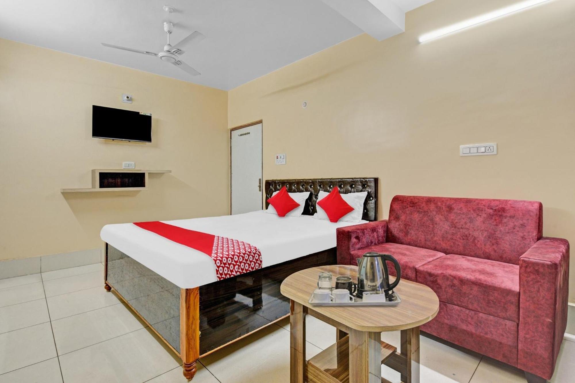 Hotel O Sri Jagarnath Banquet & Hotel Ranchi Bagian luar foto